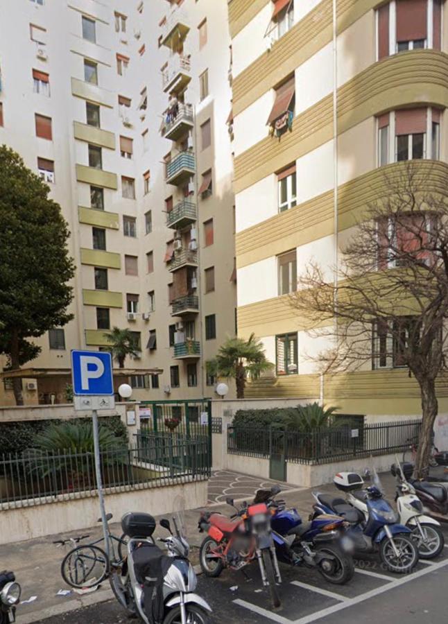 Apartamento Gemelli Sweet Holiday Appio Roma Exterior foto