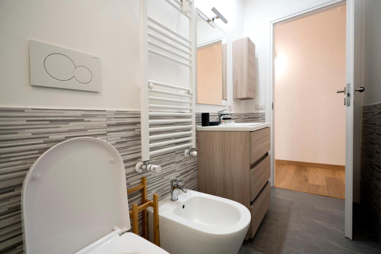 Apartamento Gemelli Sweet Holiday Appio Roma Exterior foto